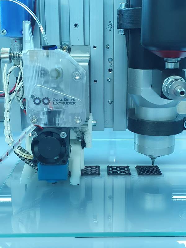 3-D-Drucktechnik für komplexe Strukturen: Das DIK erforscht und entwickelt kontinuierlich neue Verfahren. Foto: DIK